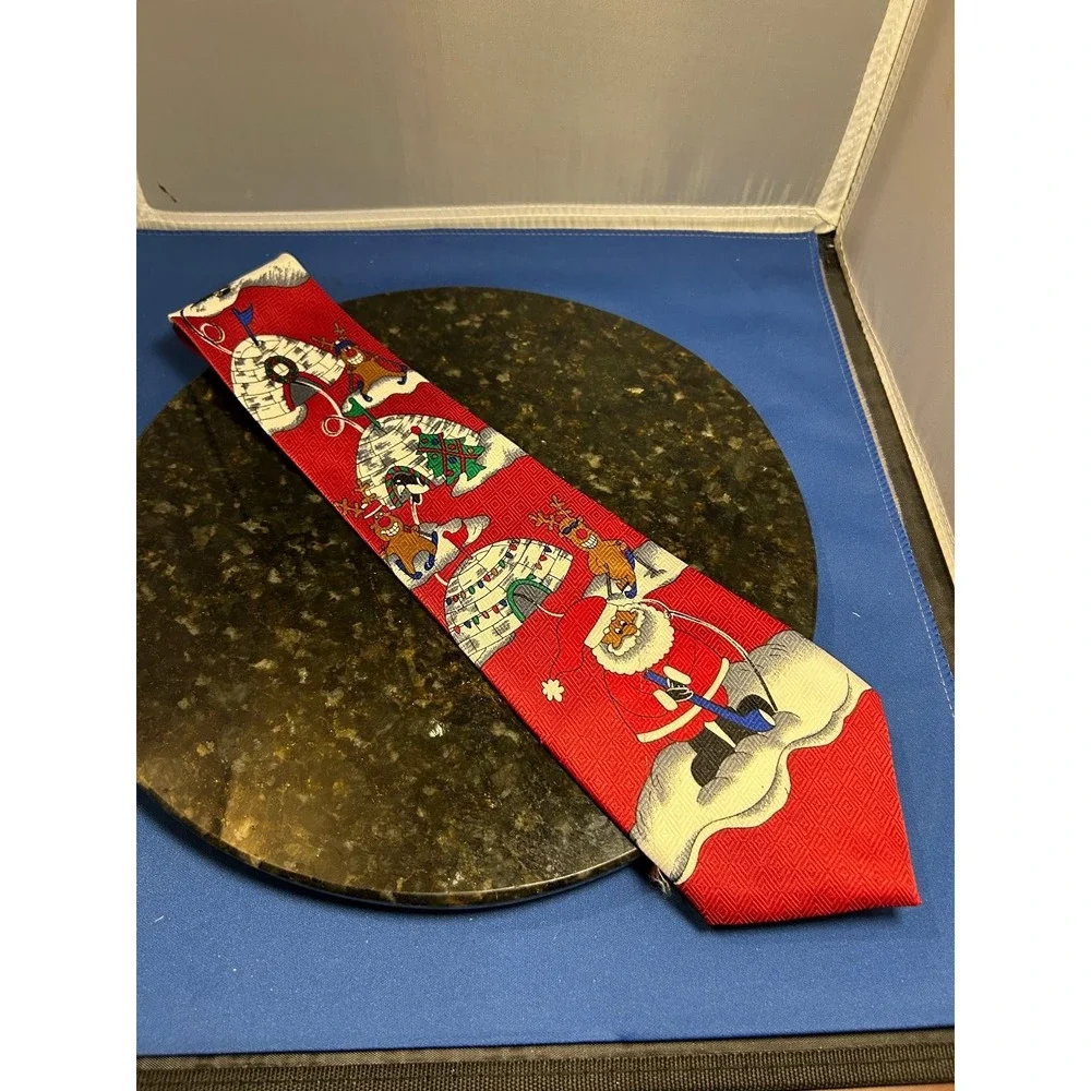 Keith Daniels Men's Red Christmas Tie 100%‎ Polyester Classic Length